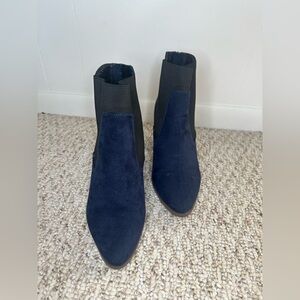 Lane bryant suede navy blue booties size 8W new with tag